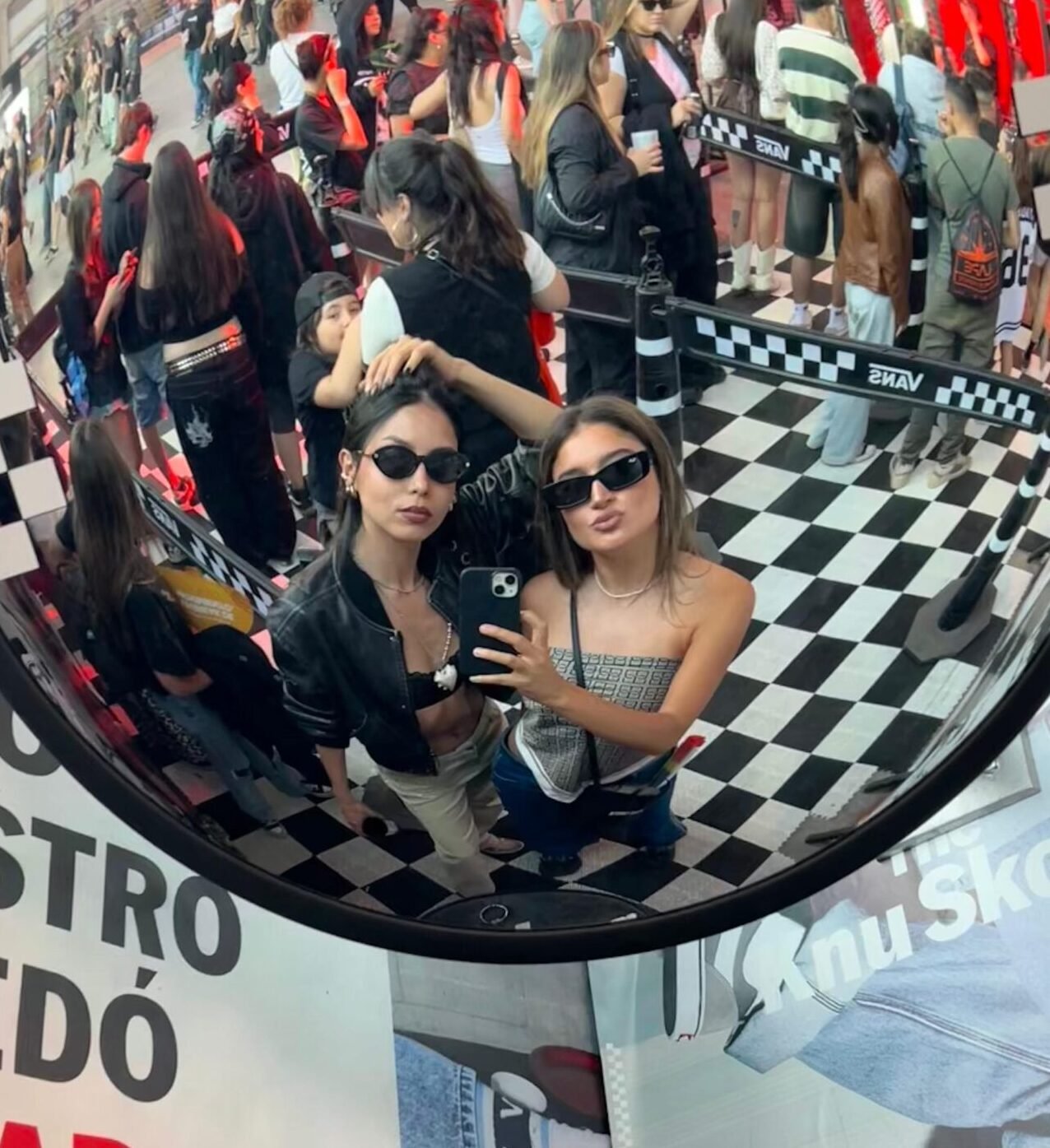 Image gallery marquee