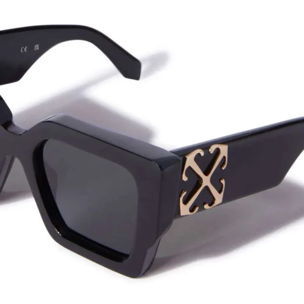Off White OW CATALINA – Negro