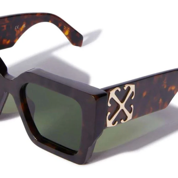 Off White OW CATALINA – Carey