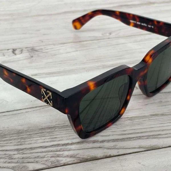 Off White OW BRANSON – Carey